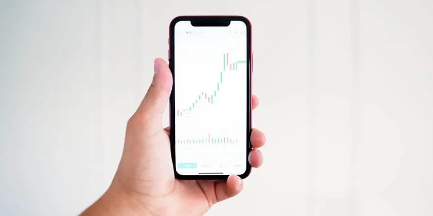 QuantuAccraX - Discover the capabilities of the QuantuAccraX App for engaging in cryptocurrency trading.